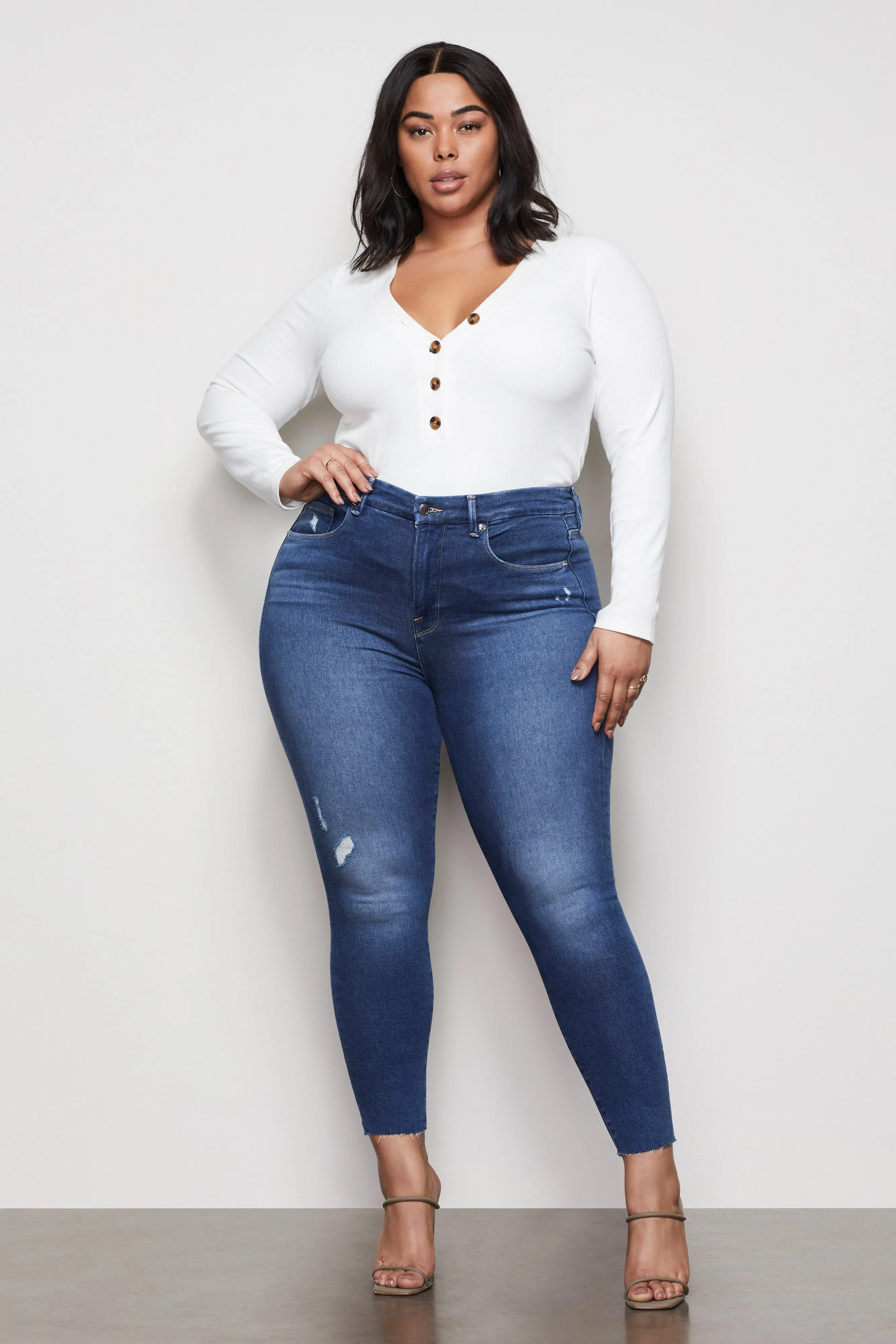 GOOD LEGS CROP | BLUE376