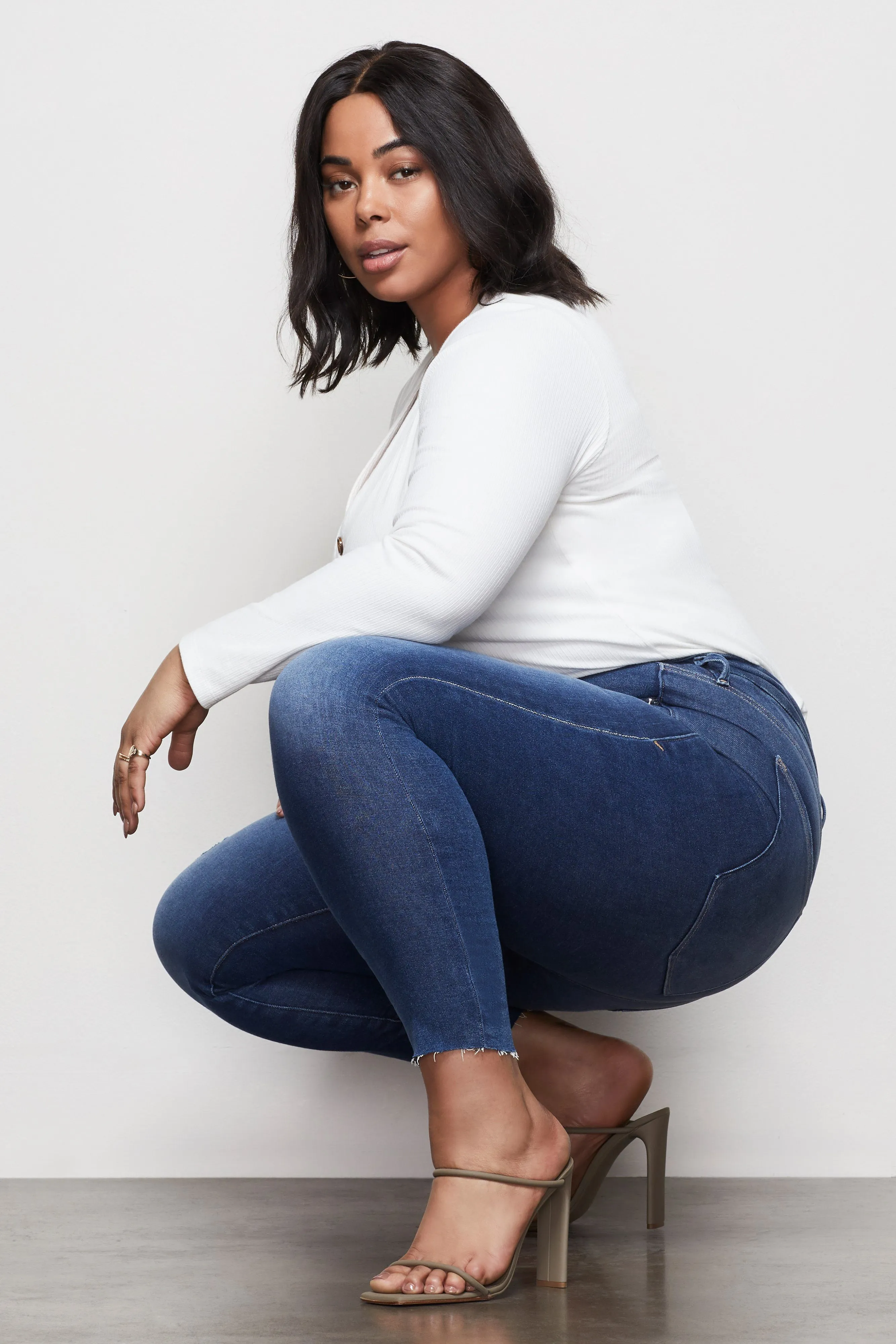 GOOD LEGS CROP | BLUE376
