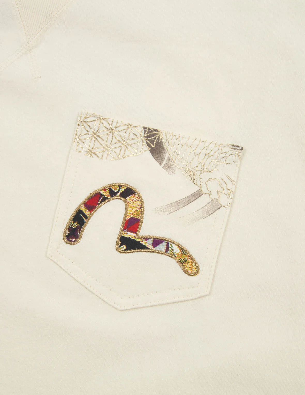 Multi-Pocket Foil-Print T-Shirt