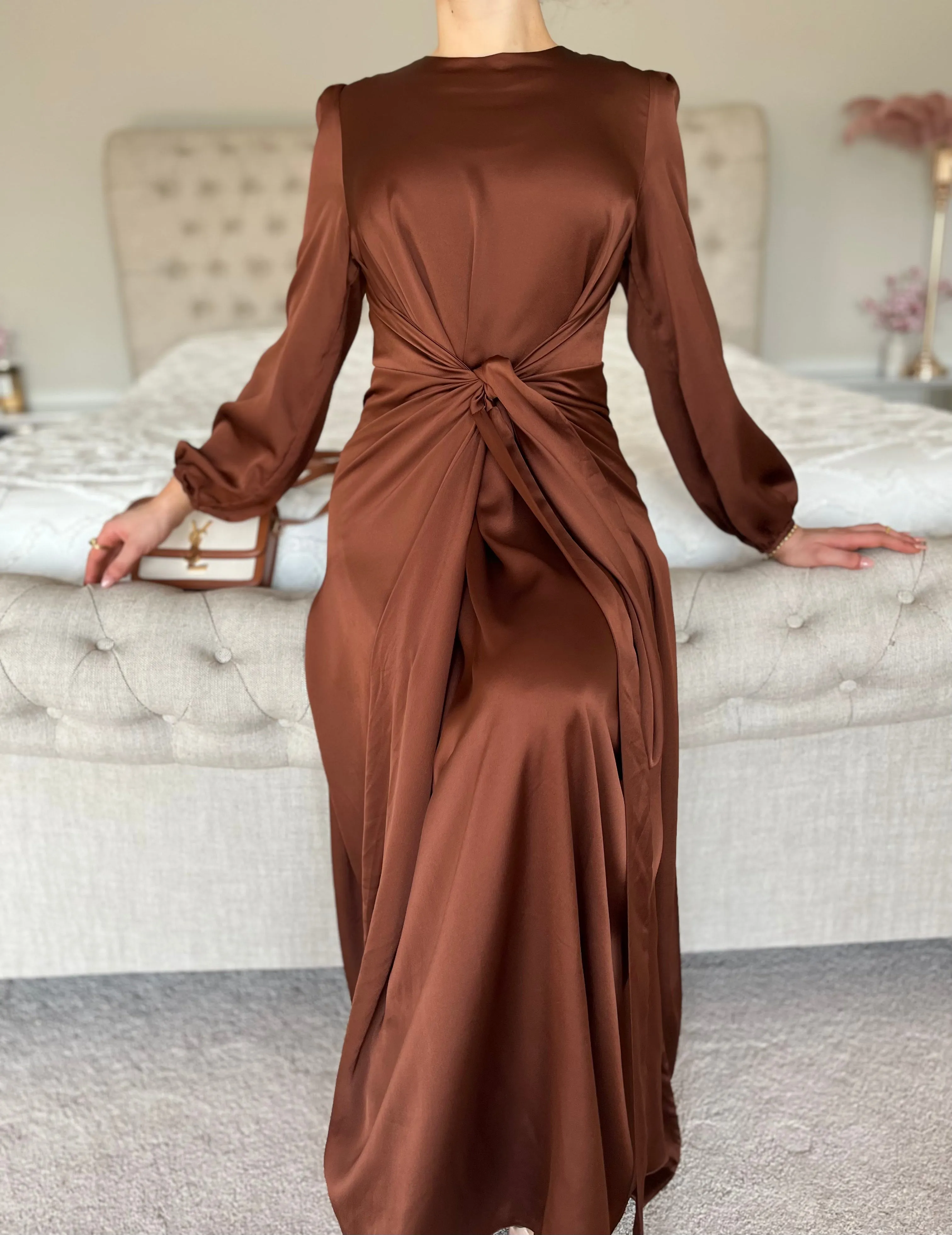 Shahira Satin